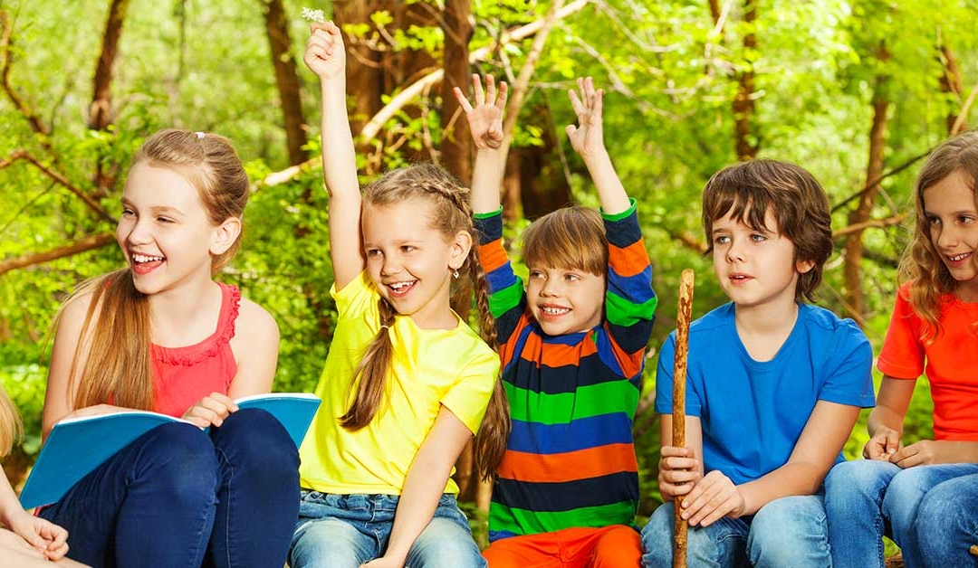 5 Ways Camp Counselors Can Help Introverted Campers